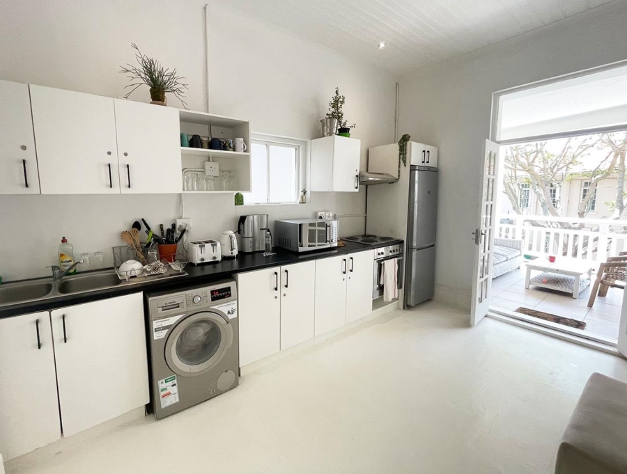 To Let 6 Bedroom Property for Rent in Sea Point Western Cape